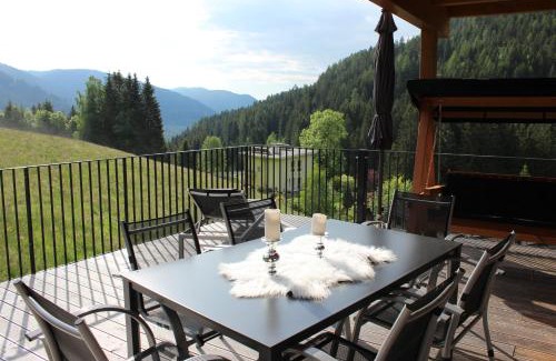 Reichenau Apartamento | Penthouse Skyview im Natur-Erlebnispark Bad Kleinkirchheim
