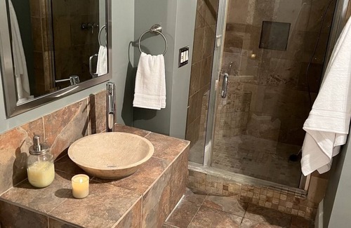 Ohio City Apartamento | Penthouse studio in the heart of downtown Cleveland