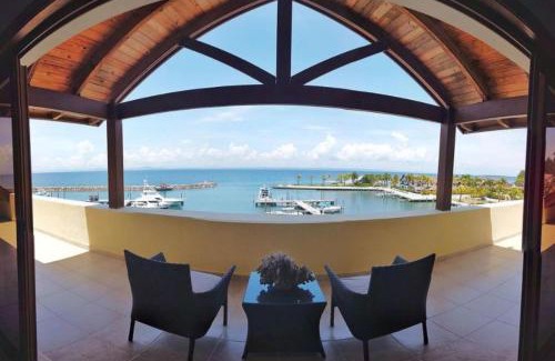 Puerto Bahia Apartamento | Penthouse Suite at Puerto Bahia in Samana