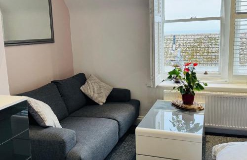 St Leonards-On-Sea Apartamento | Penthouse Suite, Sea View, Close to Shops, Beach and Train