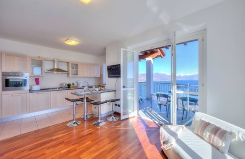 Stresa Apartamento | Penthouse The Magnifique View