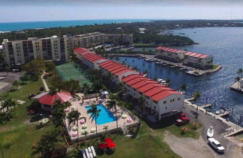 Plantation Key Condominio | Vistas del ático - Futura Yacht Club # 604
