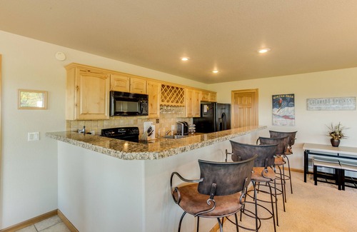 Southwest Colorado Springs Apartamento | Apartamento en la cima de la montaña con vistas a toda la ciudad con vistas para siempre