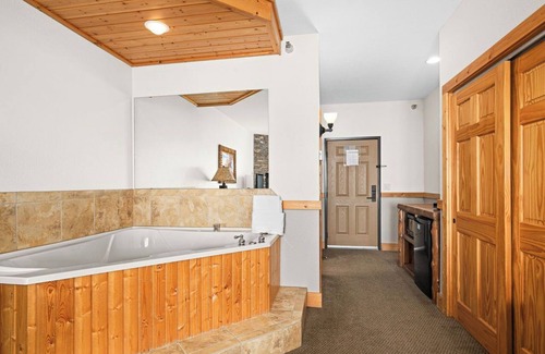 Two Harbors Condominio | Penthouse w/pool & hot tub