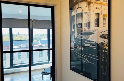 Kortrijk Apartamento | Penthouse with 360 terrace in the centre of Kortrijk! Free private parking!