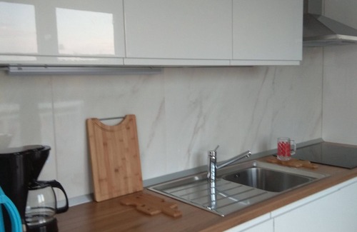 Vrboska Apartamento | Ático con vistas al mar en la playa.