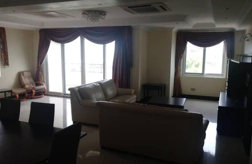 Msasani Apartamento | Penthouse with a view, 3 bedr apt with a pool