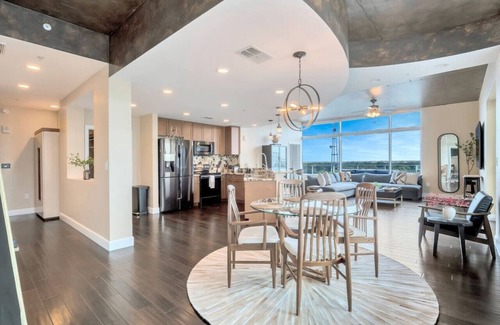 South Eola Apartamento | Penthouse with a View