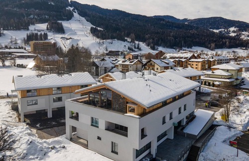 Sankt Lorenzen ob Murau Apartamento | Penthouse with big terrace and outdoor sauna