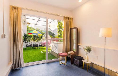 Sector 40 Apartamento | Penthouse with Jacuzzi steam bath &foot massage