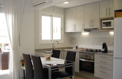 Sant Antoni Apartamento | Atico acogedor con gran terraza en el centro de Barcelona, junto Recinto Ferial.
