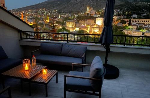 Mostar Old Town Apartamento | Penthouse with Old bridge view and jacuzzi