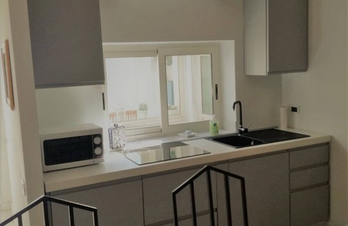 Cagliari Apartamento | ÁTICO TODO INCLUIDO CON TERRAZA Y POSIBILIDAD DE APARCAMIENTO WI FI