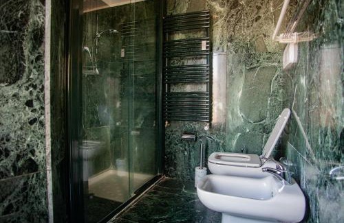 San Vittore Apartamento | Penthouse with Panoramic Terrace - Design and Luxury