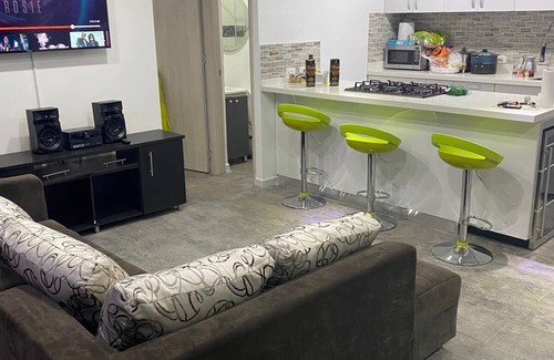 San Jeronimo Apartamento | Penthouse, with pool view, terrace, BBQQ, y jacuzzi.