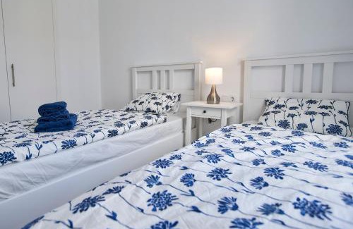 Manilva Apartamento | Penthouse with stunning view and rooftop terrace