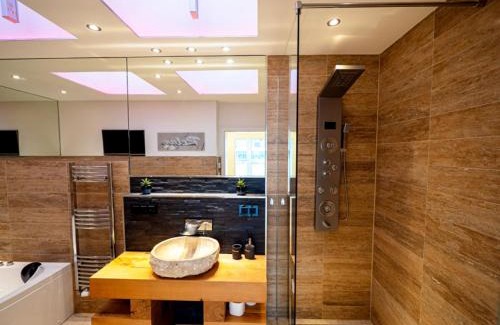 Ahrensburg Apartamento | Penthouse-Wohnung I zentral I gute Anbindung