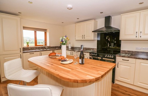 Llanddewi Ystradenny Cabaña | PENTRE FAWR, idónea para niños en Llandrindod Wells, Ref 961035