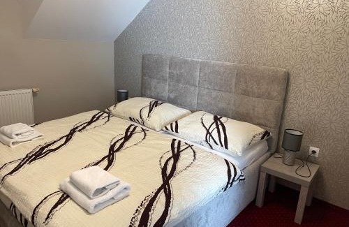 Slovensky Grob Casa | Penzión Grobský Dvor