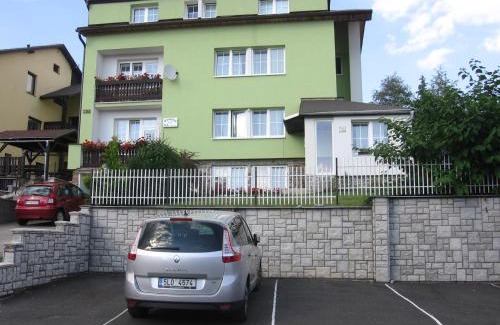 Nova Lesna Casa | Penzión Závada
