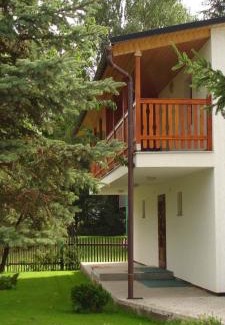 Sluknov Apartamento | Penzion a restaurace Balaton