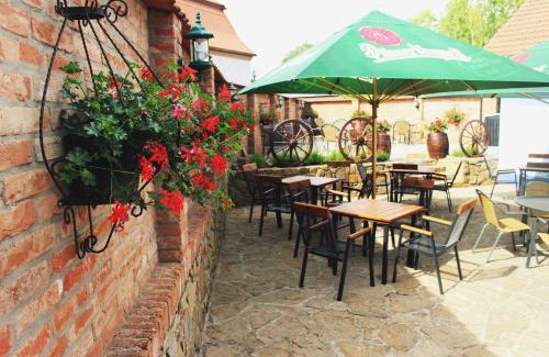 Straznice Casa | Penzion a restaurace U Kalendů