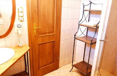 Matuskovo Casa | Penzion a Restauracia Toldi