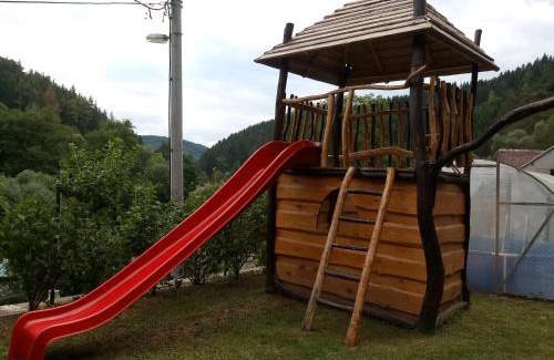 Becov nad Teplou Casa | Penzion Apartmány Bečov
