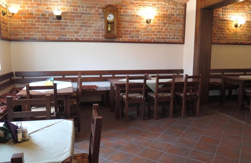 Karvina Apartamento | Penzion Fryštátská Chalupa