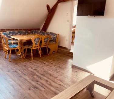 Vesin Casa | Penzion, Restaurace Jaro Věšín Brdy