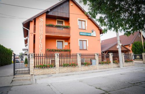 Velky Meder Cama Y Desayuno | Penzion SUNGARDEN-Veľký Meder