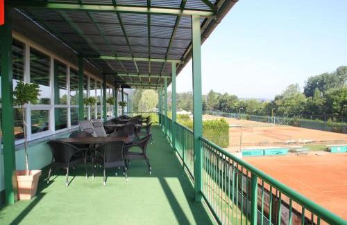 Valasske Mezirici Casa | Penzion Tenis Klub DEZA
