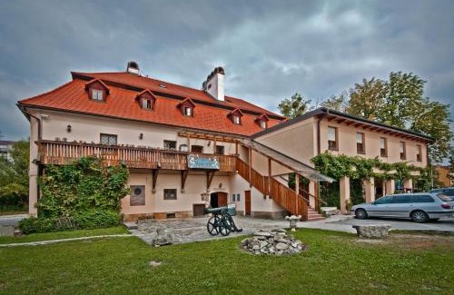 Frydek-Mistek Casa | Penzion U Kriveho psa