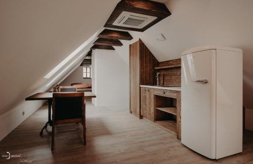 Pardubice Casa | Penzion Víno Hruška Pardubice