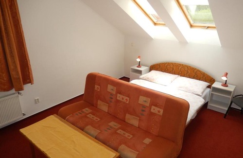 Srbska Kamenice Apartamento | Penzion v Infocentru