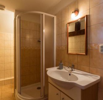 Omlenice Casa | Penzion Vinicky dvůr