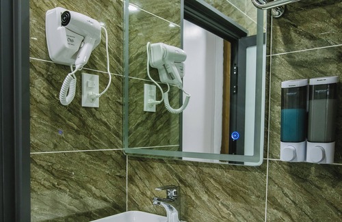 Ninh Kieu Hotel | Peony Hotel