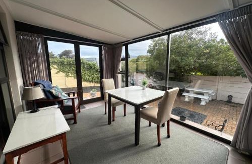 Redhill Apartamento | Peony Place
