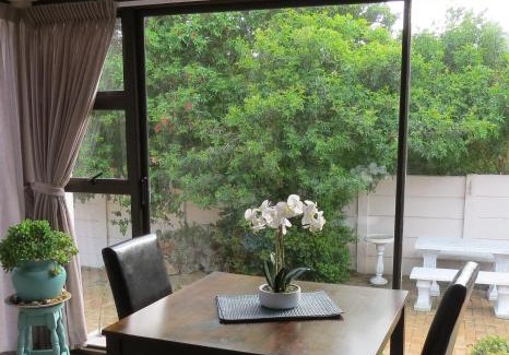 Redhill Apartamento | Peony Place
