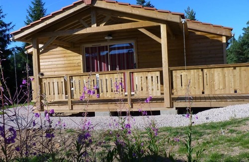 Usson-en-Forez Chalet De Esquí | Okland PMR: 4 personnes-Chalet-Superior-Vista al Lago-Baño para personas con ...