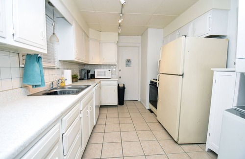 Peoria Heights Casa | Peoria Heights Petite Charmer- A Block From it All!!