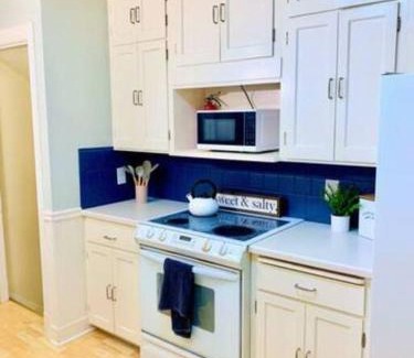 West Peoria Casa | Peoria Speedway Rocky Glen Bradley Park 4bdrm Home