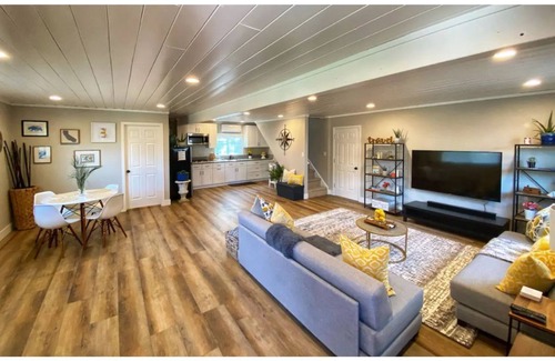 Tracy Casa | Pepper Tree Cottage Retreat