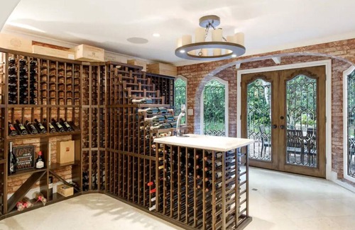 Cowan Heights Casa | Peppertree Canyon: 6BD 5.5BA Luxe Urban Winery
