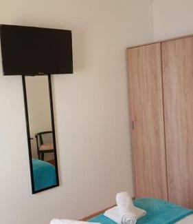 Jaén Casa | Pequeña suite con habitación doble y baño privado a 8mn a pie de la Catedral