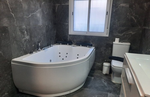 Benicalap Apartamento | Pequeño Estudio Bien Comunicado - Con Jacuzzi