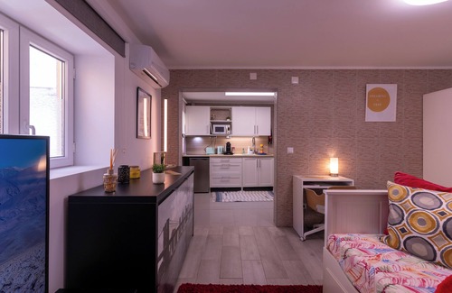 Perafita Casa | Perafita Yellow House - EcoHost