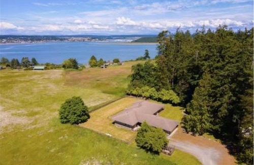 Oak Harbor Casa | Perch - Balda Getaway