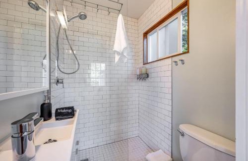North Beach/Blue Ridge Casa | Perch - Ballard Cozy