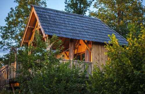 Savignac-de-Miremont Cabina | cabaña encaramada con spa privado